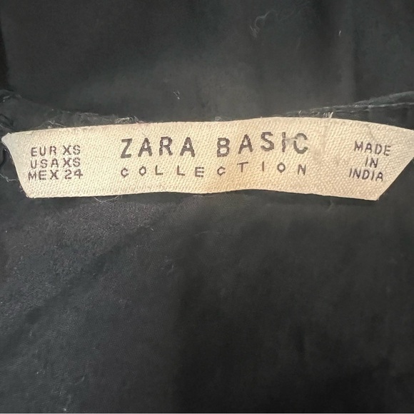 Zara Black Loose-Fit Floral Embroidered Bell Sleeve Tie-Back Dress. Size XS. - Picture 6 of 10